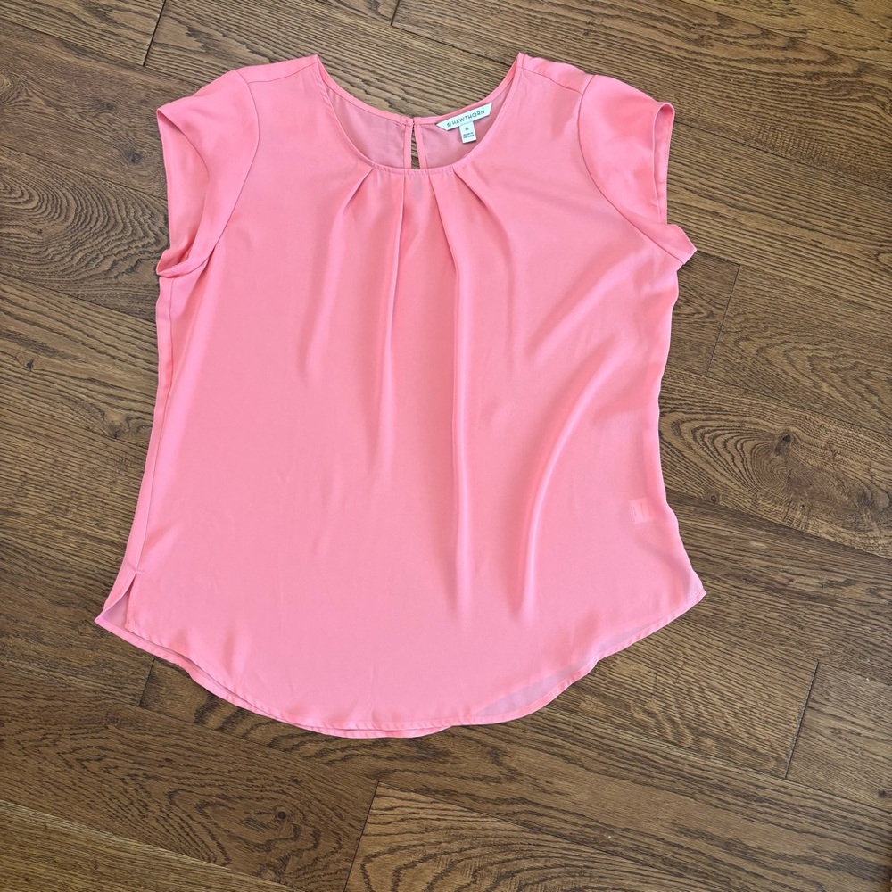 This is a 41 Hawthorn Lexie pleat front blouse - Picture 8 of 8